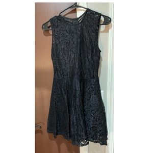 Lulu’s never worn black dress!